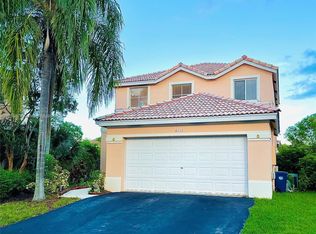 4215 Cherrywood Ct, Fort Lauderdale, FL 33331