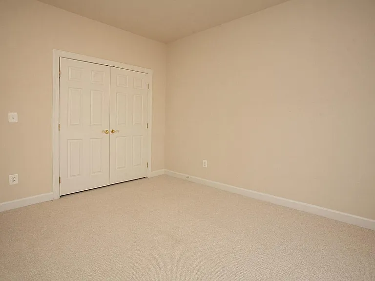 560 Odendhal Ave — Photo 25