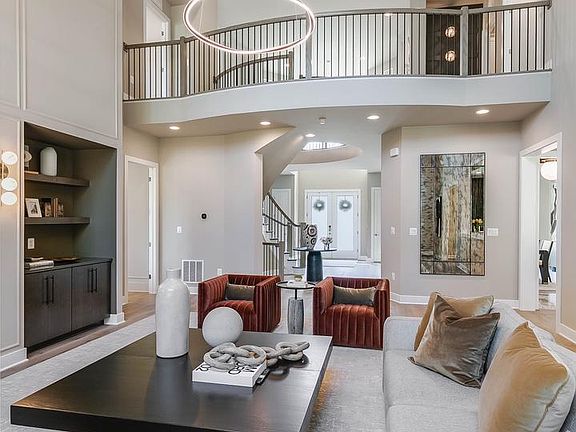 4th image of 4805 Fox Chapel Rd