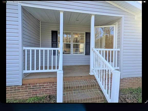 4th image of 577 Silverberry Rd