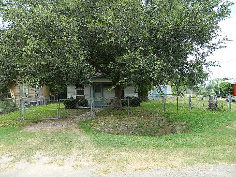 2nd image of 107 Brown St