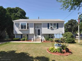 504 Woodward Rd, North Providence, RI 02904