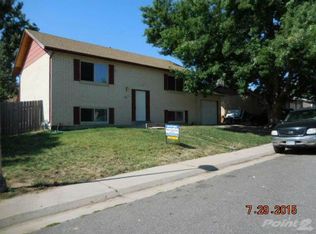 14940 Robins Dr, Denver, CO 80239