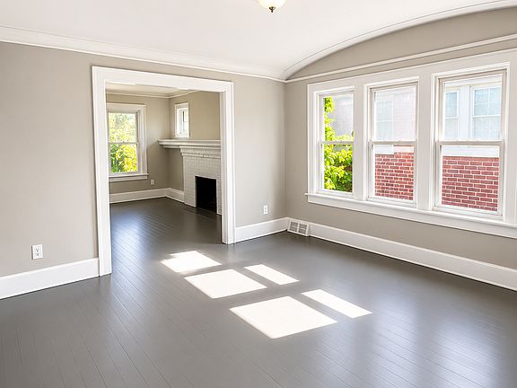 3rd image of 4243 Clements St