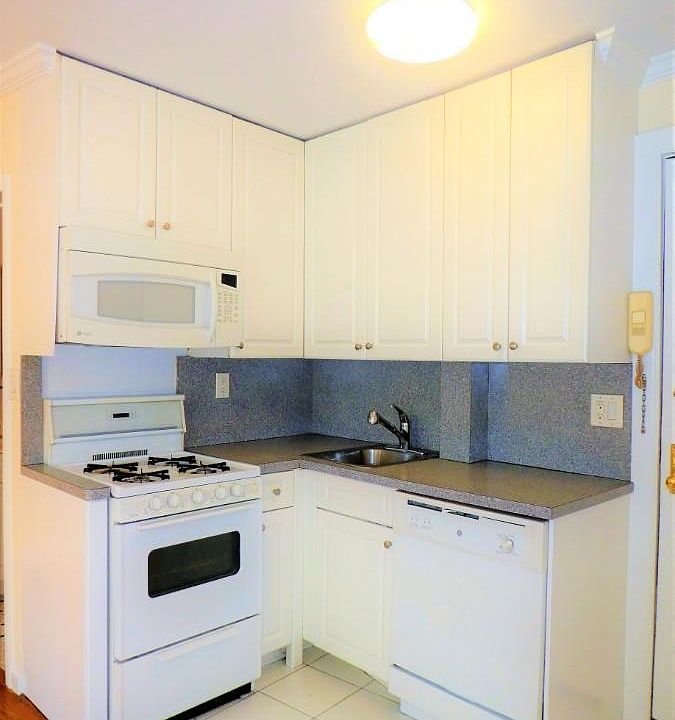 1st image of 567 3rd Ave Fl 5