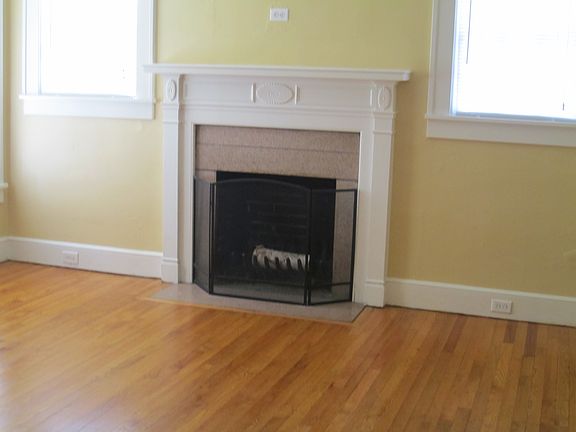 4th image of 118 Lilly Ave