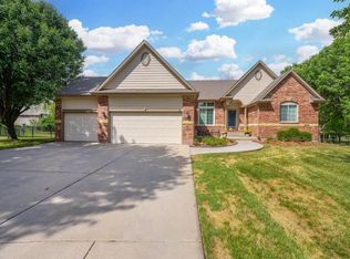 1222 Redbud Ct, Andover, KS 67002