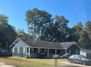 842 Wilson Cir, Kennesaw, GA