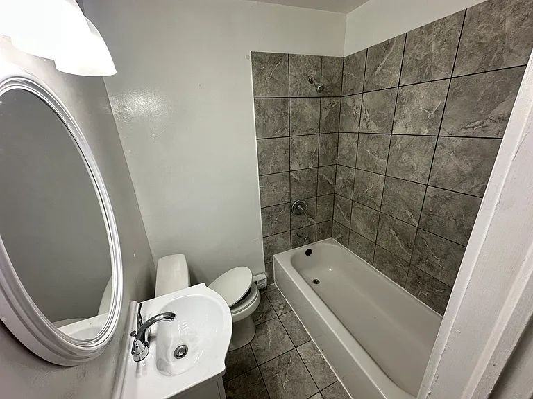 66 Nicholson St #A — Photo 7
