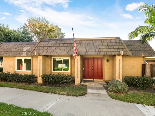 18060 Sunset Ct, Fountain Valley, CA 92708