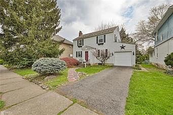 1st image of 2554 Easton Ave