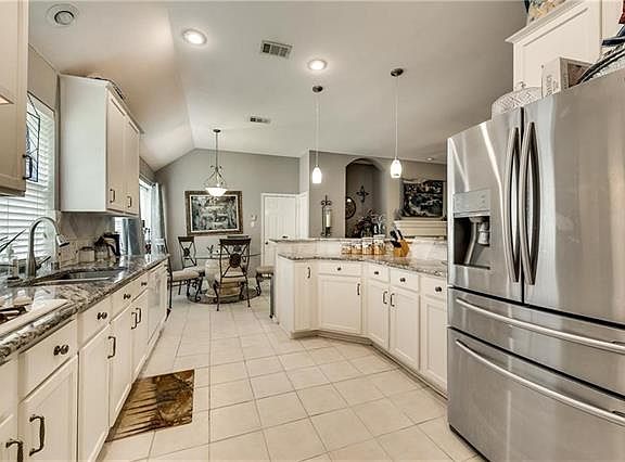 5th image of 1629 Chase Oaks Ct