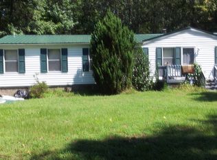 365 Fire Tower Rd, Richlands, NC 28574