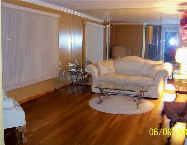 LARGE LR w/HARDWOOD FLOORS