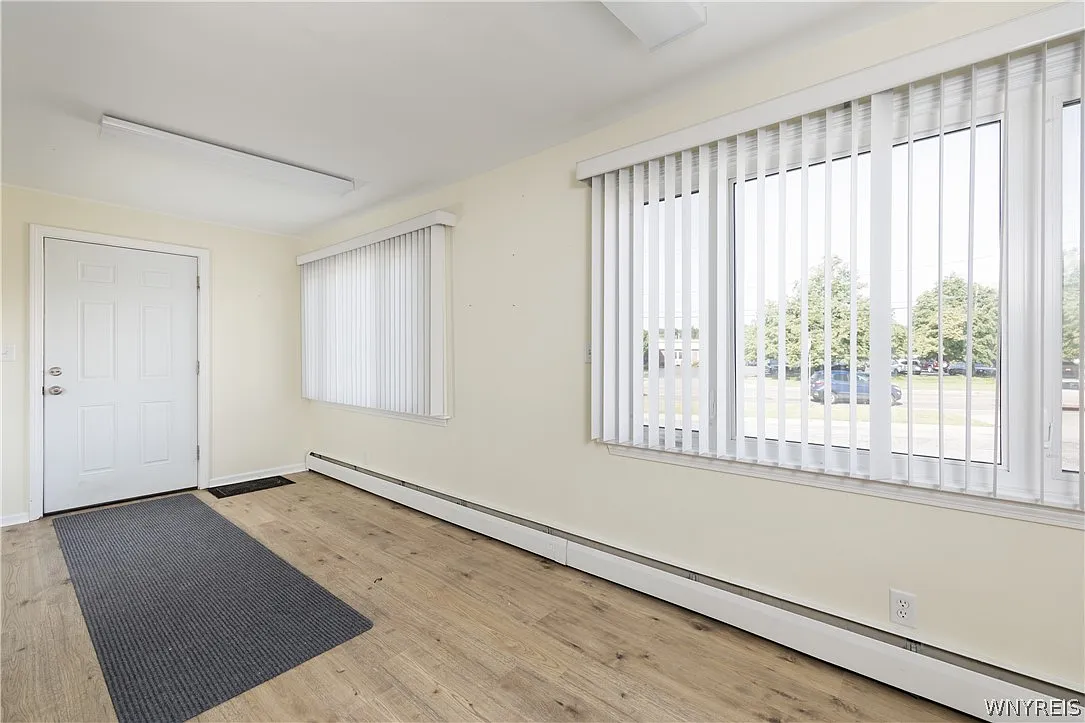 Studio, 1.0 bath, 914 sqft, $2,600 — Photo 3
