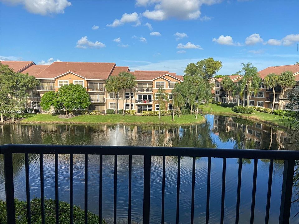 1st image of 9001 Wiles Rd APT 306