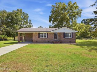 109 E Walnut Street, Bladenboro, NC 28320
