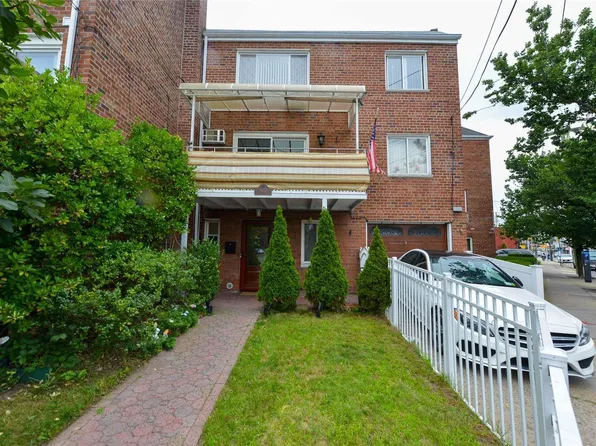 46-22 Hollis Court Boulevard, Flushing, NY 11358