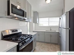 877 W 43rd St, Los Angeles, CA 90037
