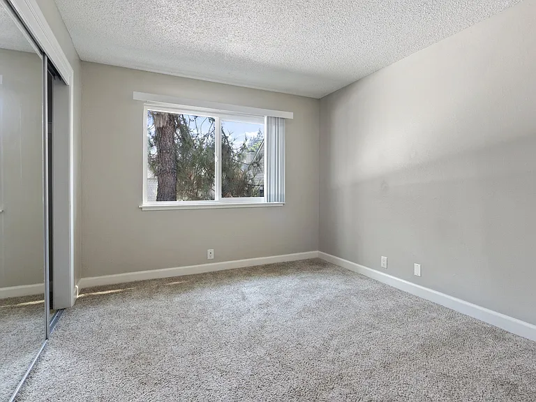 Reserve at Walnut Creek — Photo 18