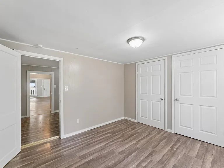 33225 W 83rd St — Photo 23