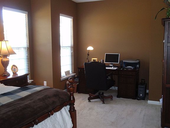 Study/sitting area/Master