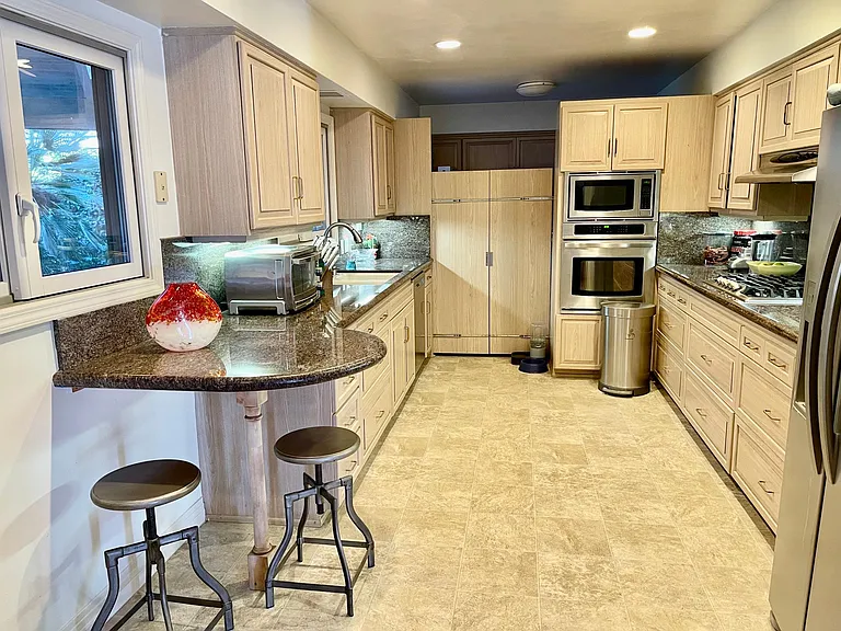 312 Sea Ridge Dr — Photo 11