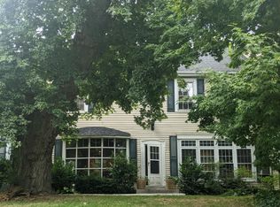 1006 W Shore Rd FLOOR 1, Oyster Bay, NY 11771