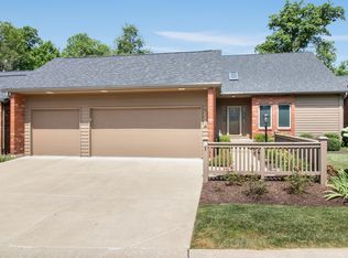 2442 Tall Oaks Dr, Elgin, IL 60123