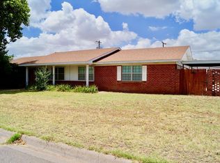 1405 Boeing Dr, Midland, TX 79701