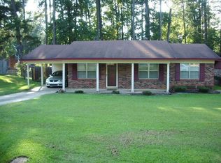 2701 Elm Dr, Meridian, MS 39307