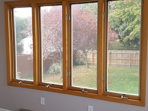 2nd image of 512 Parsons Dr