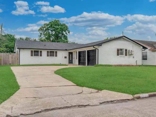 4123 Wuthering Heights Dr, Houston, TX 77045
