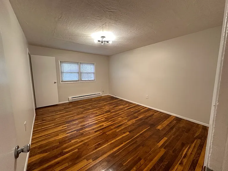 22 Lake St #5B — Photo 6
