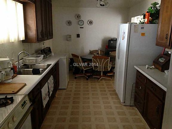 5th image of 1114 Cunningham Dr