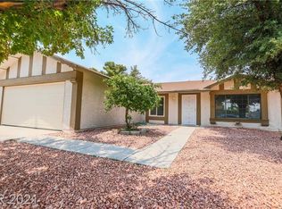 5570 Maidstone Cir, Las Vegas, NV 89142