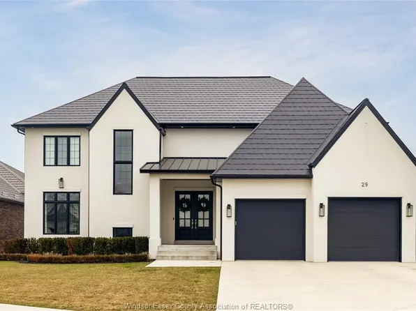 29 Augusta Dr, Leamington, ON N8H 0C7