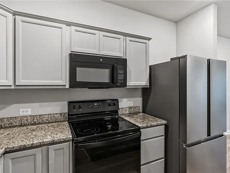 3007 Stevens Dr — Photo 8