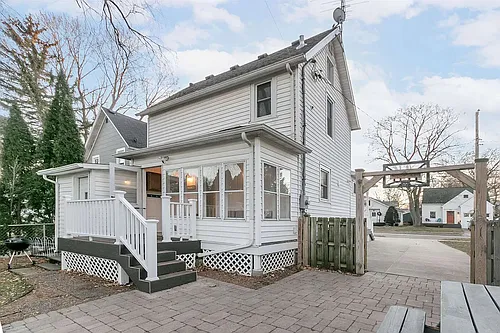 959 Lawrence St Photo 1