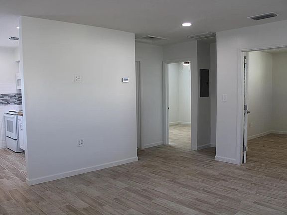 5th image of 47 SE 12TH Street