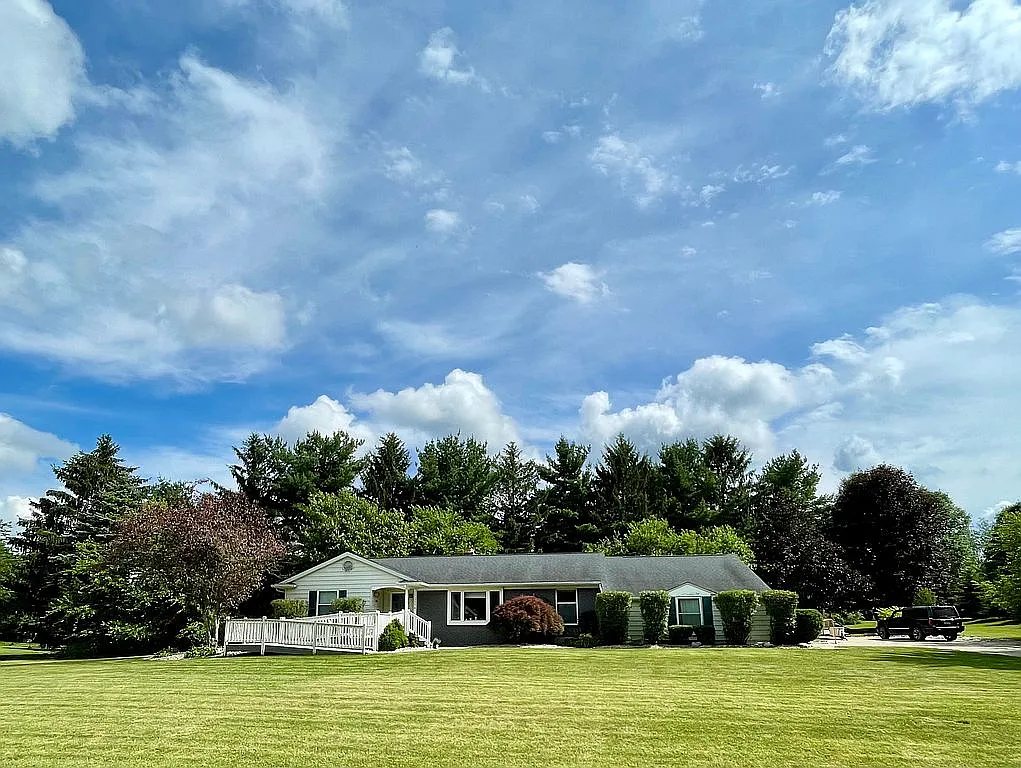 7146 Wide Valley Dr photo 1