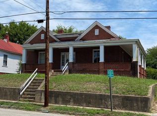 425 E Thomas St, Danville, VA 24540