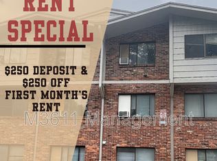 1616 E St APT 11, Lincoln, NE 68508