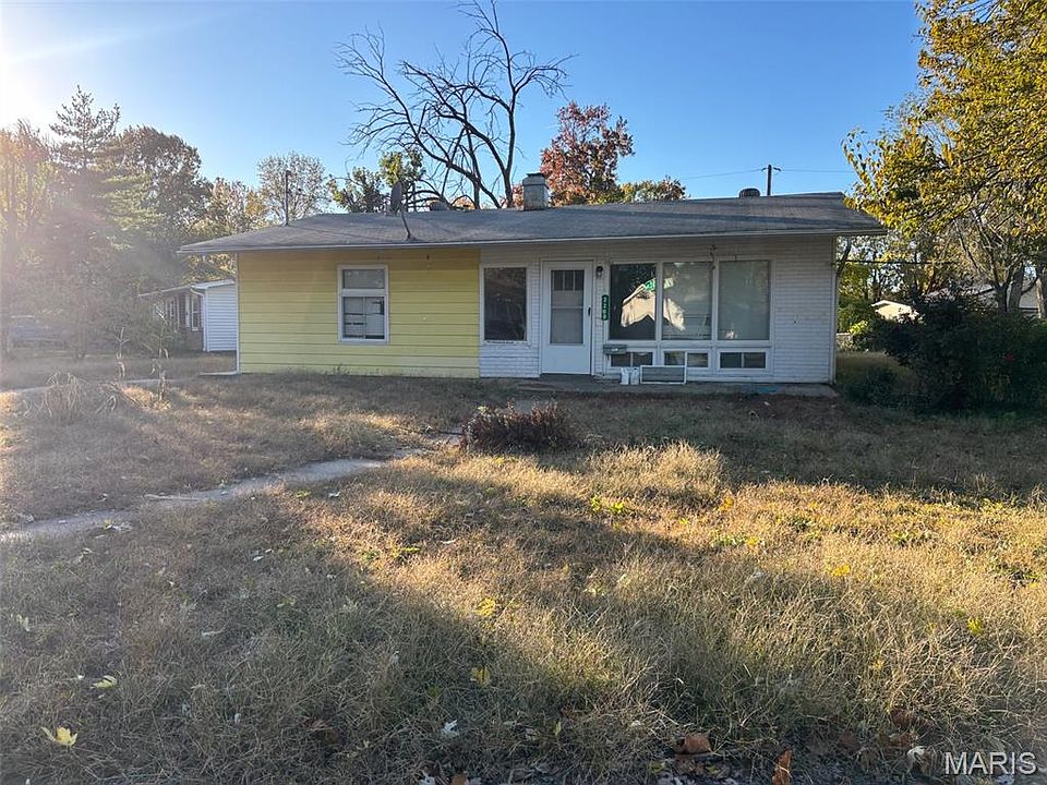 1st image of 2209 Elm Ave