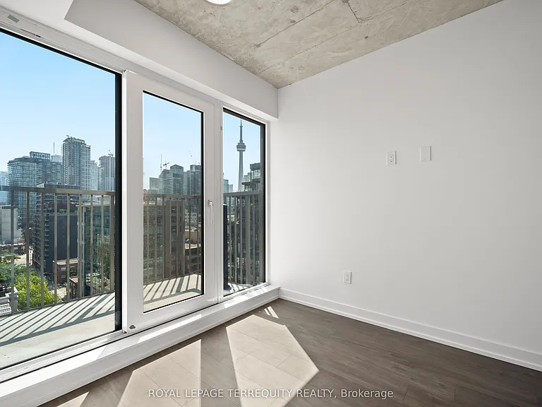 2 Augusta Ave #1303 — Photo 16