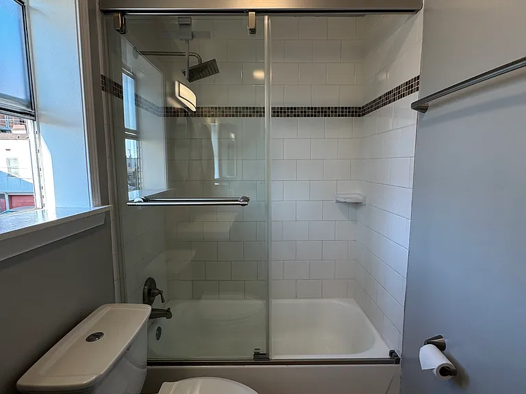 4511 Oregon St #4 — Photo 15