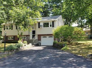 7 Lacy Ln, Nashua, NH 03062