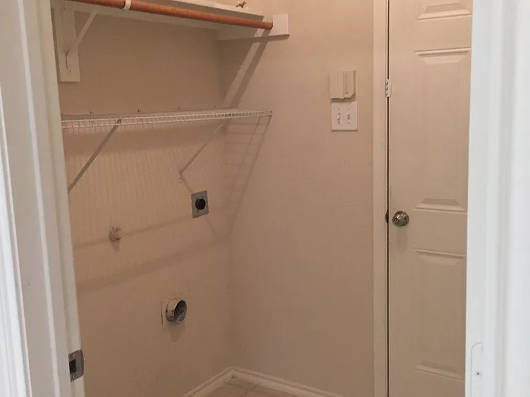 Seperate utility room