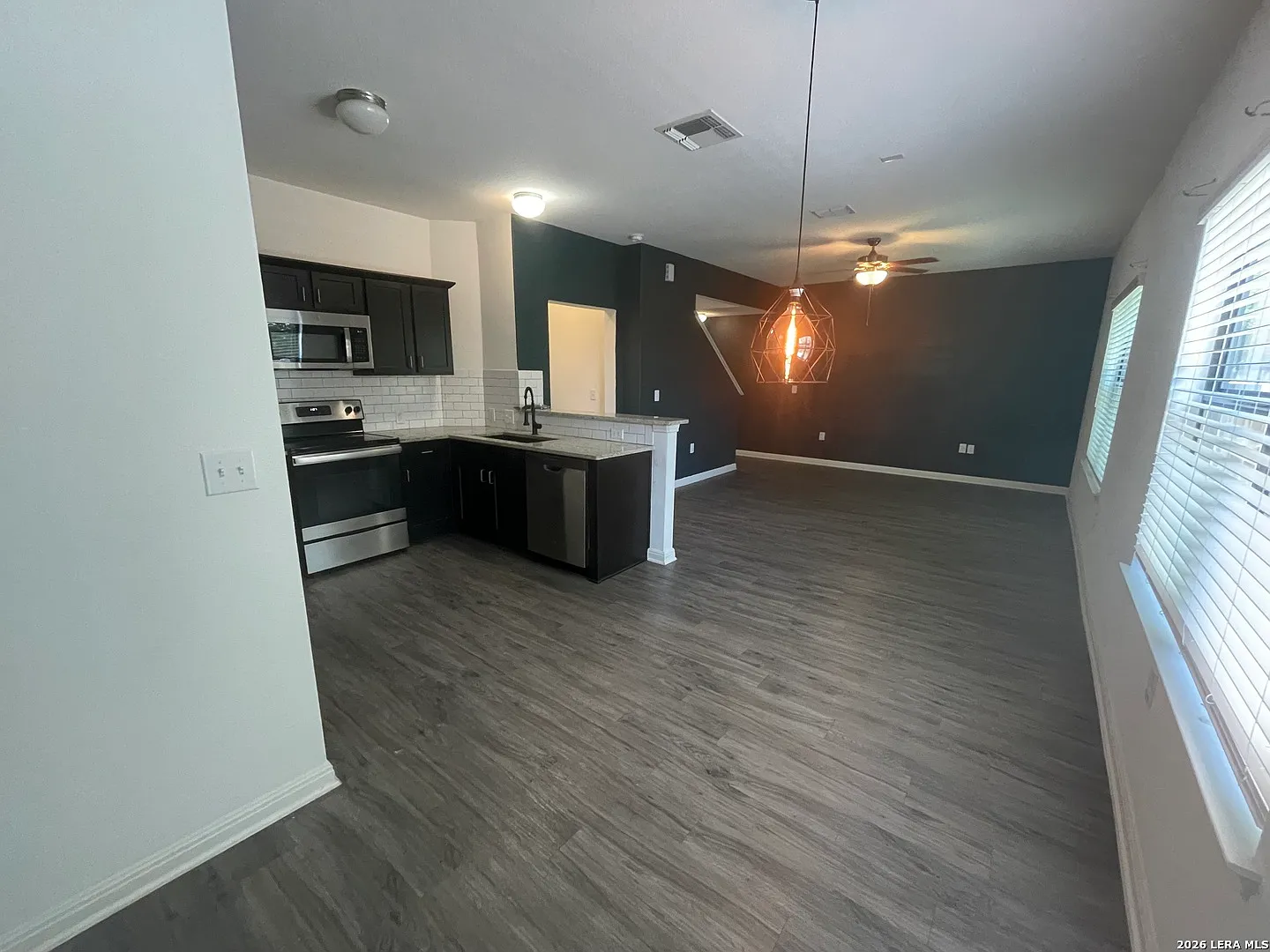 4 bed, 1479 sqft, $1,595 — Photo 4