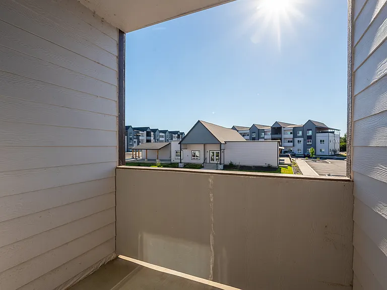 Modern Heights Apartments — Photo 18
